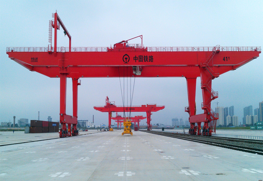 The Role of Container Handling Cranes in Modern Warehousing
